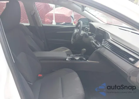 2025 Toyota Camry Le z USA, uszkodzony, nr VIN 4T1DAACK5SU069095